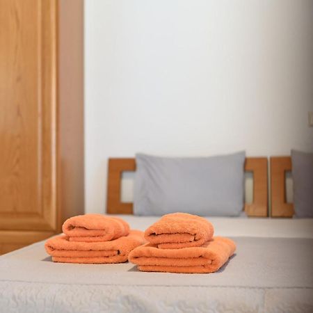 Guesthouse Agnandi Káto Loutrákion エクステリア 写真