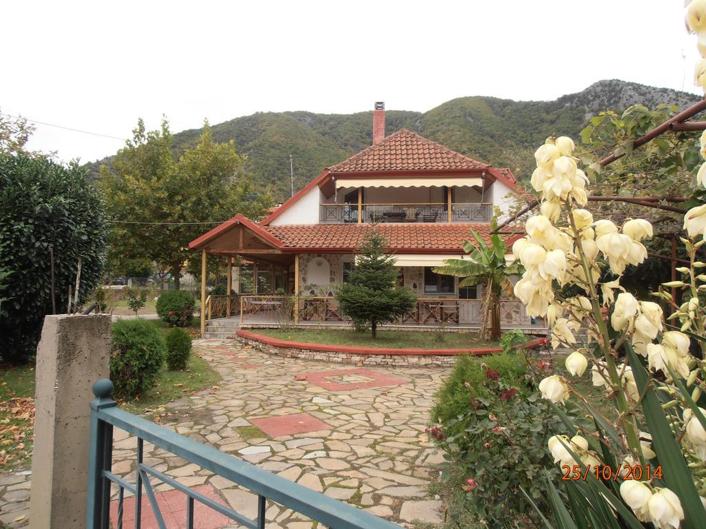 Guesthouse Agnandi Káto Loutrákion 部屋 写真