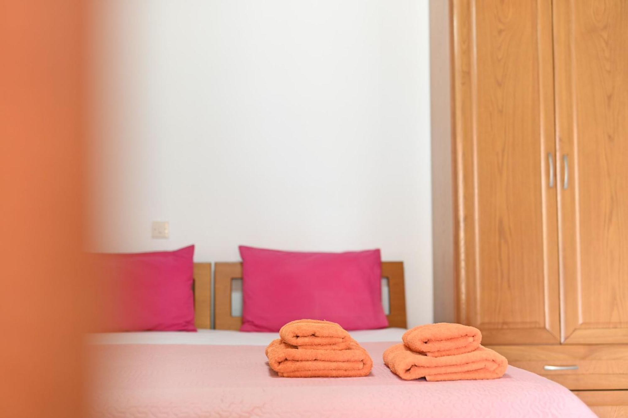 Guesthouse Agnandi Káto Loutrákion エクステリア 写真