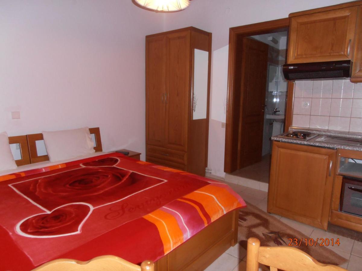 Guesthouse Agnandi Káto Loutrákion 部屋 写真